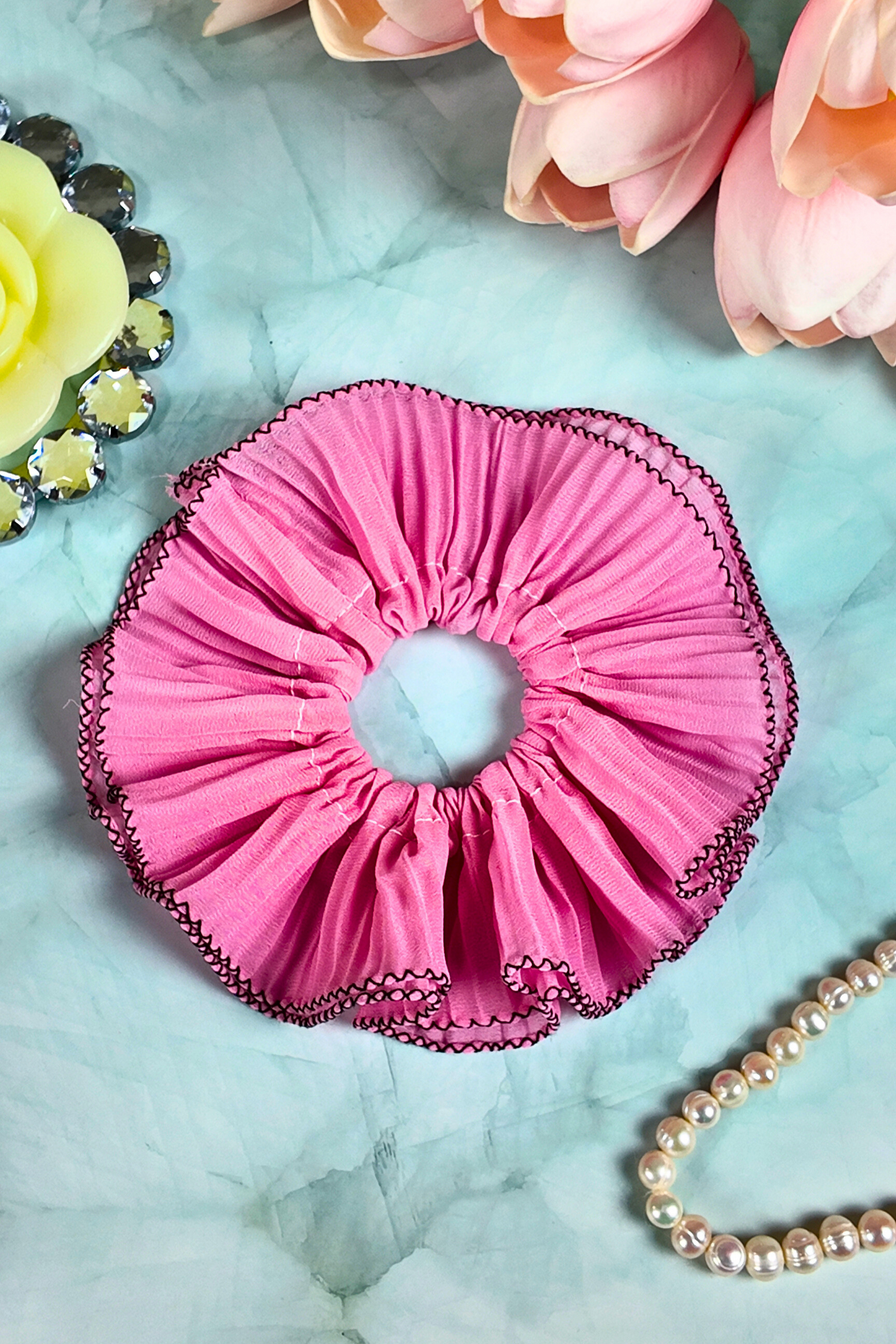 Ruffle Scrunchie - Pink Plain L