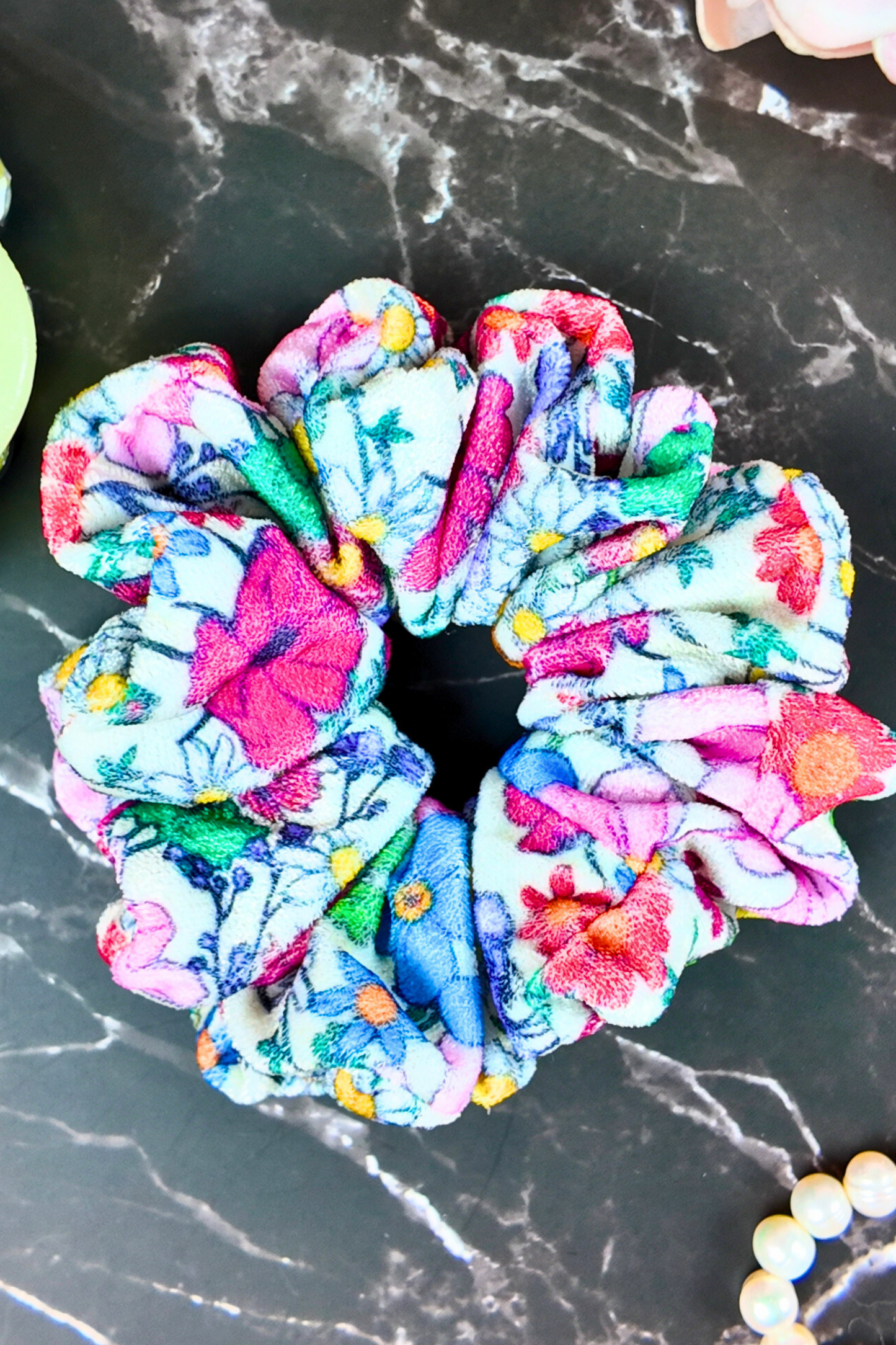 Velvet Scrunchie - While Floral2 - L